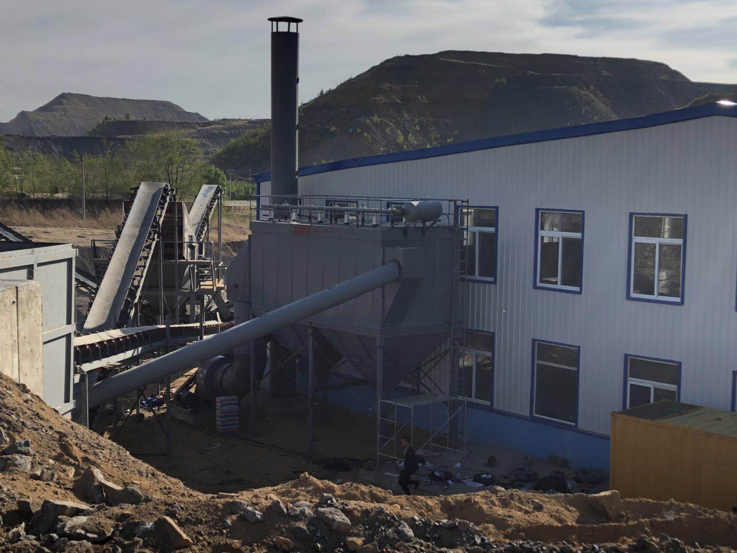 砂石生产线的除尘器如何选择？