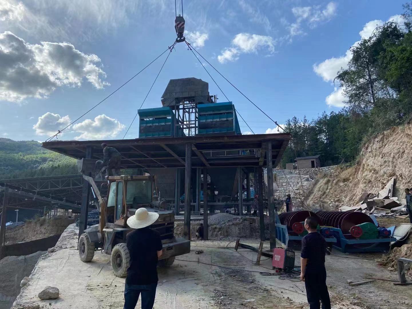 四川广元制砂生产线成品物料时产150吨进选粉机选粉